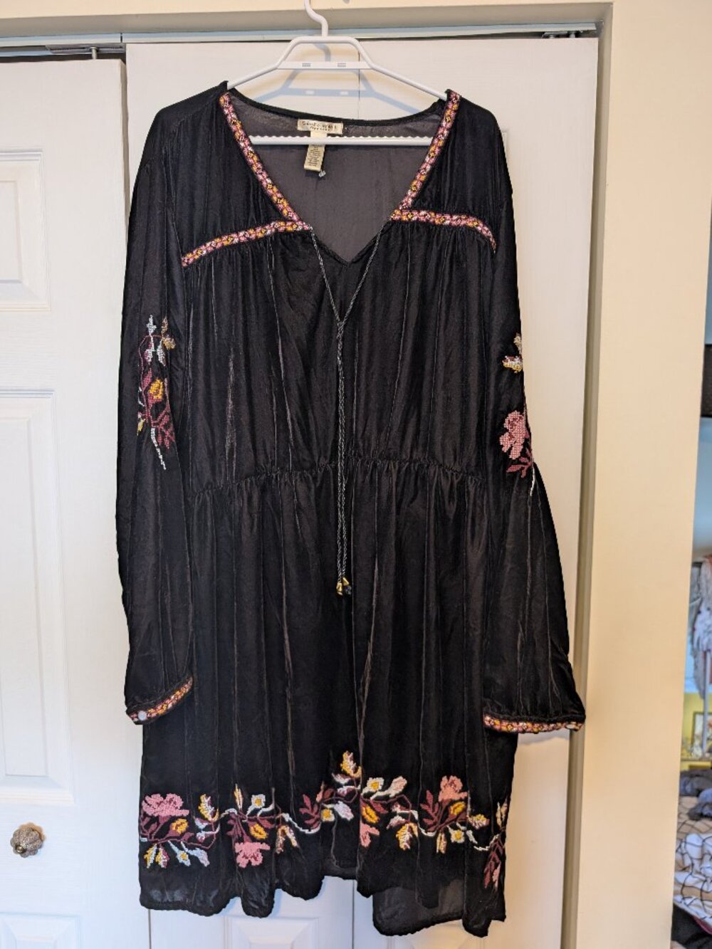 Gorgeous Boho Black Velvet Floral Dress